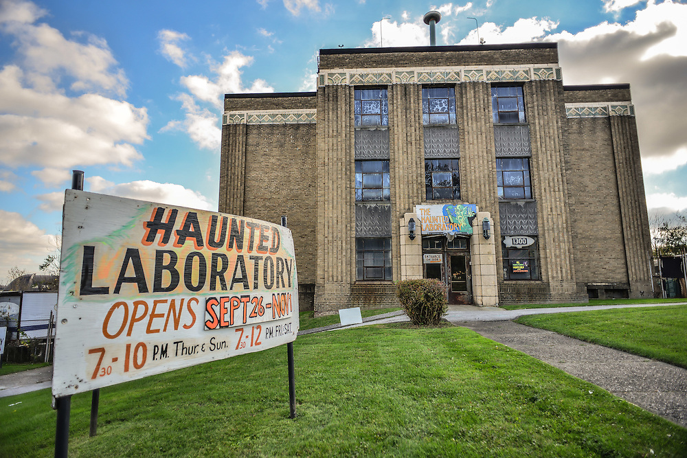 Haunted Houses in Ohio - Haunted Schoolhouse and Haunted Laboratory
