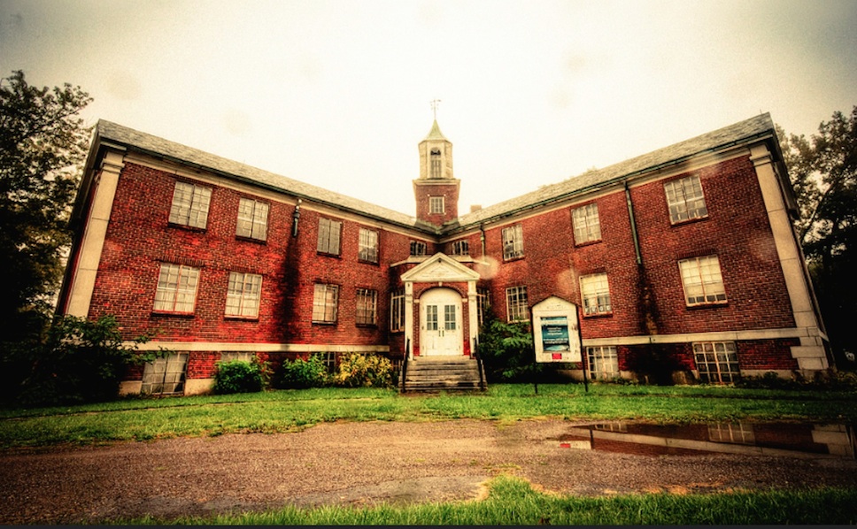 Haunted Houses in New York - Rolling Hills Asylum